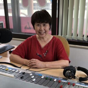 羽山　靖代